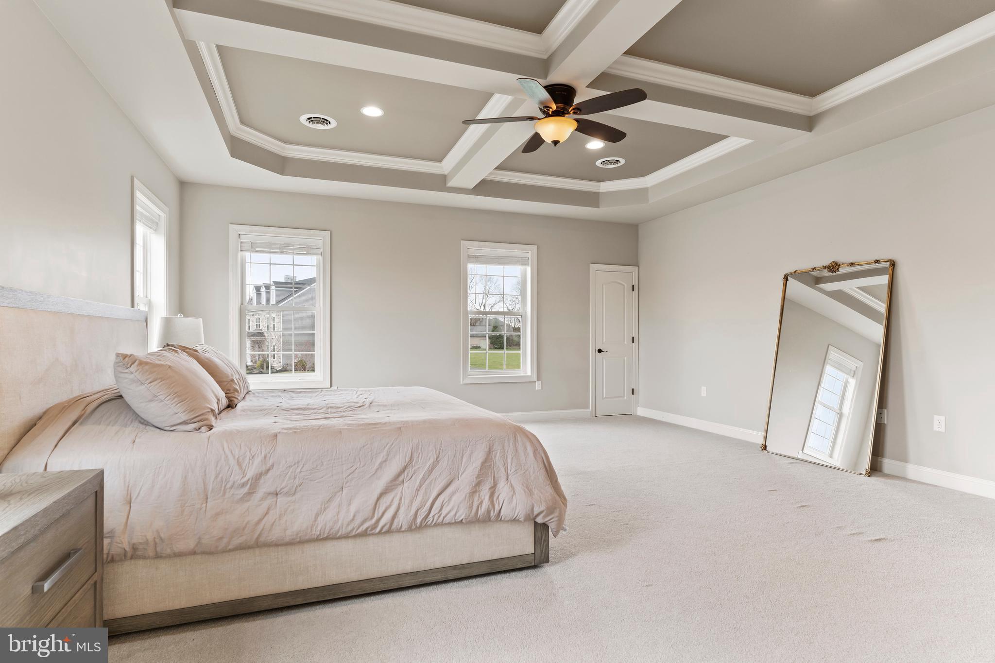 HILLSIDE FARMS - Residential