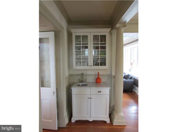 CHESTNUT HILL - Residential