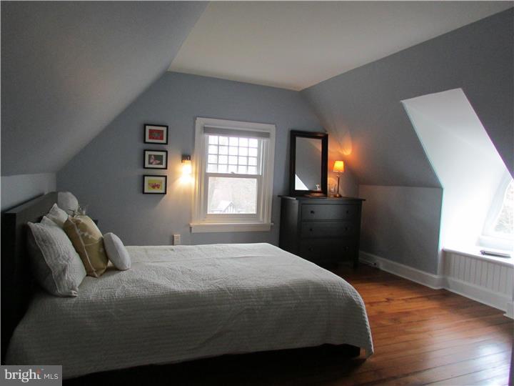 CHESTNUT HILL - Residential