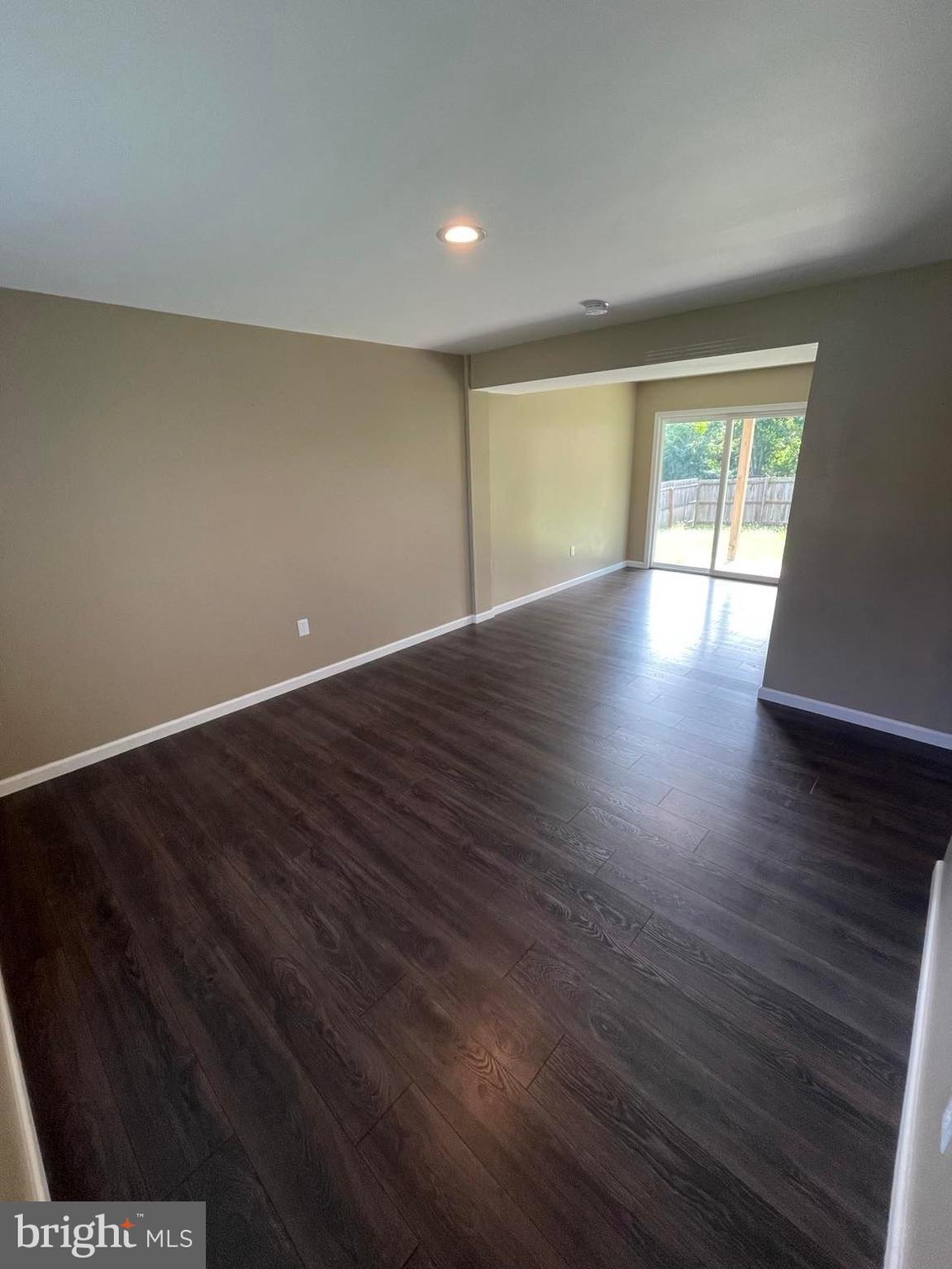 DARKESVILLE - Residential Lease