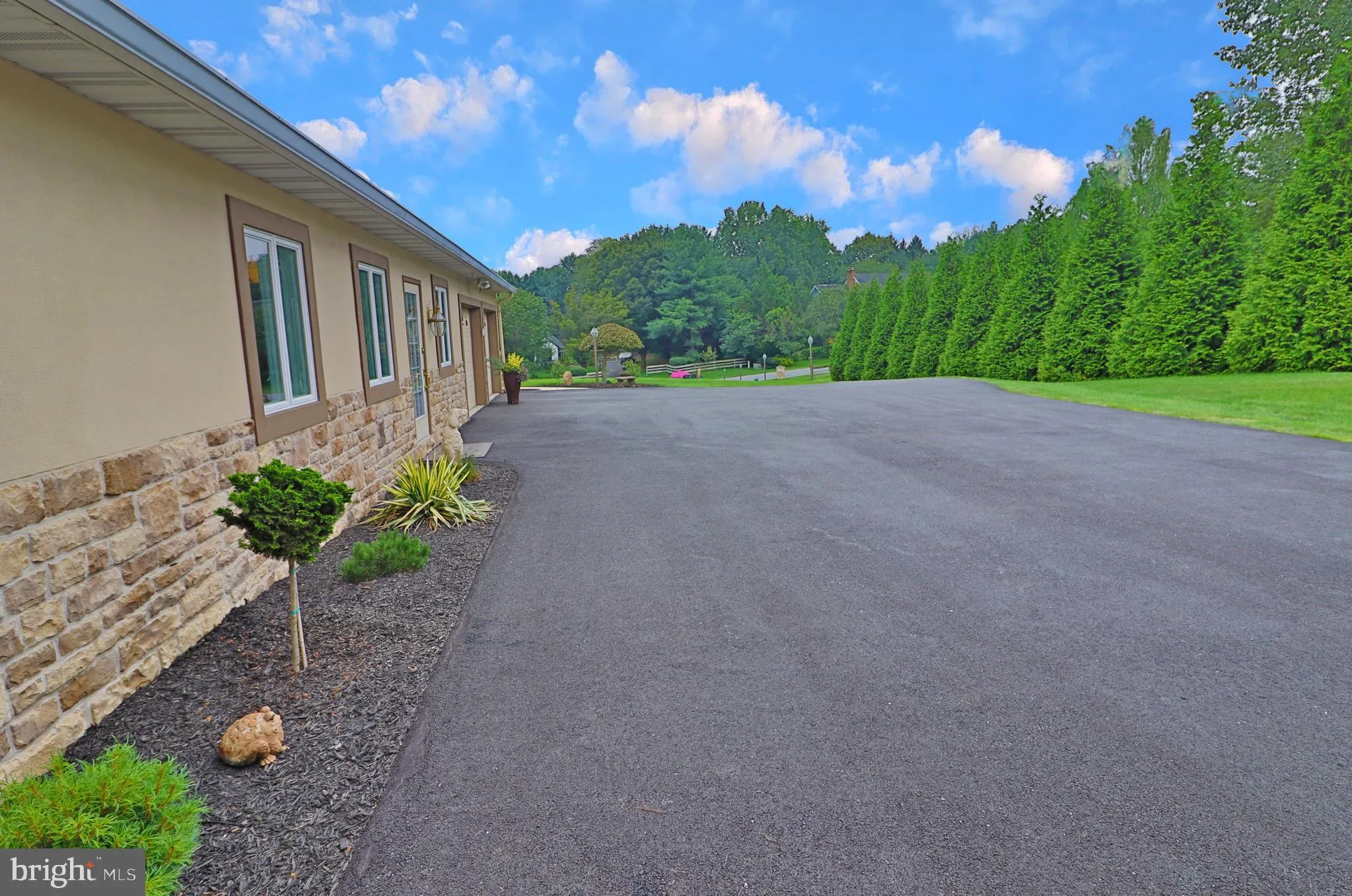 Lancaster, Pennsylvania 17603, United States, 4 Bedrooms Bedrooms, ,3 BathroomsBathrooms,Residential,Active,188897