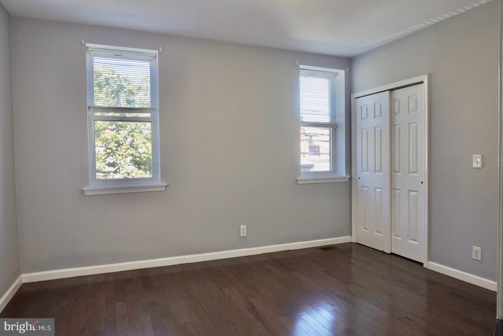 POINT BREEZE - Residential