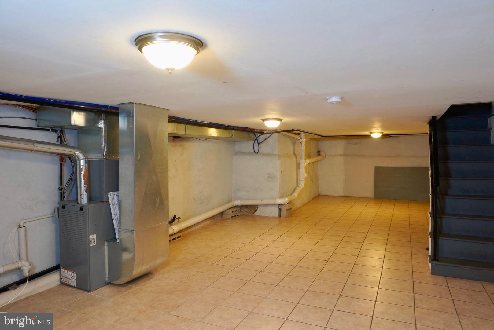 POINT BREEZE - Residential