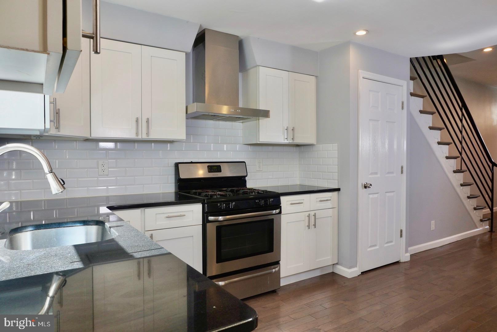 POINT BREEZE - Residential