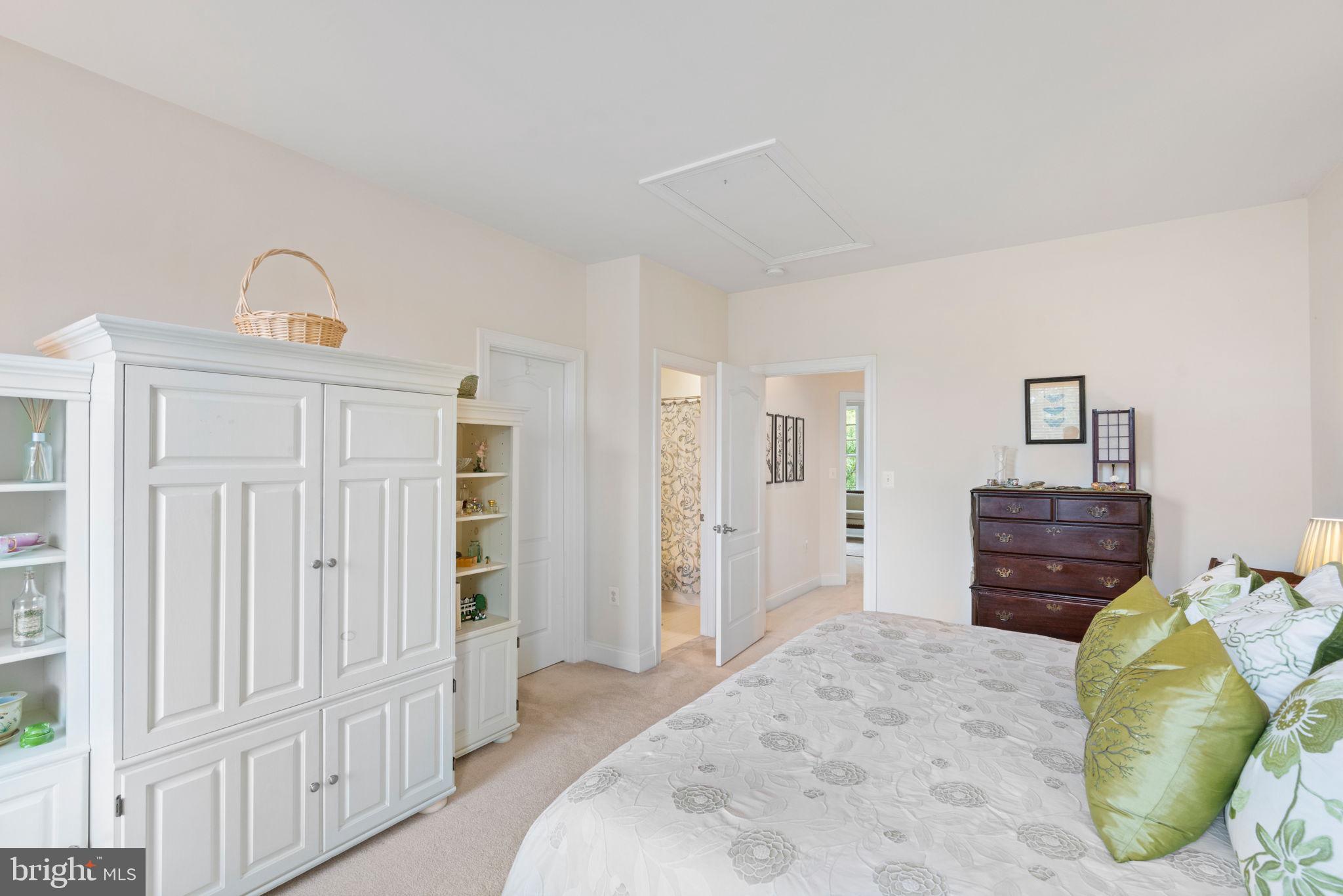 WATERFORD VIEW ESTATES - Residential