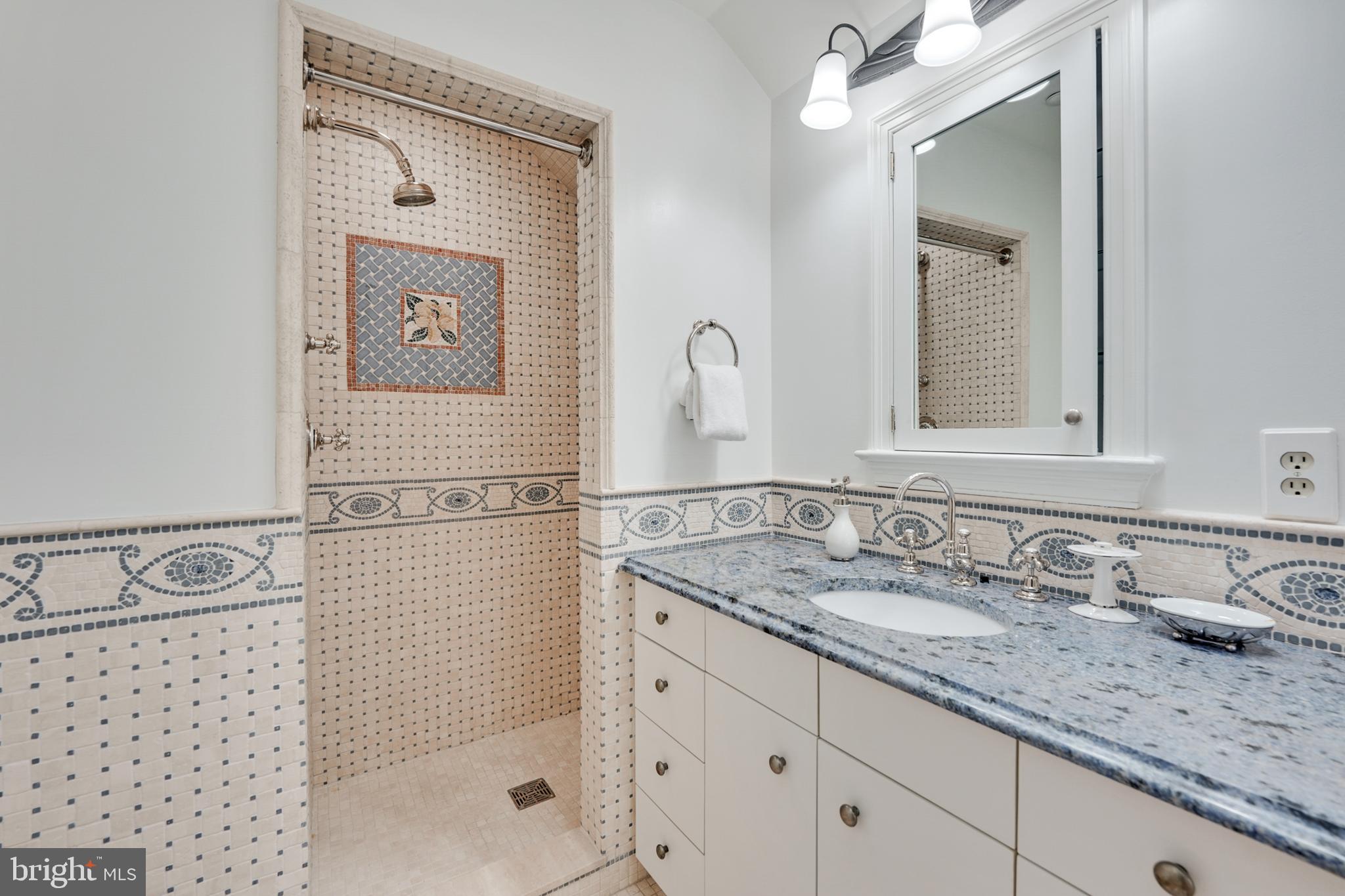 BROOKMONT - Residential