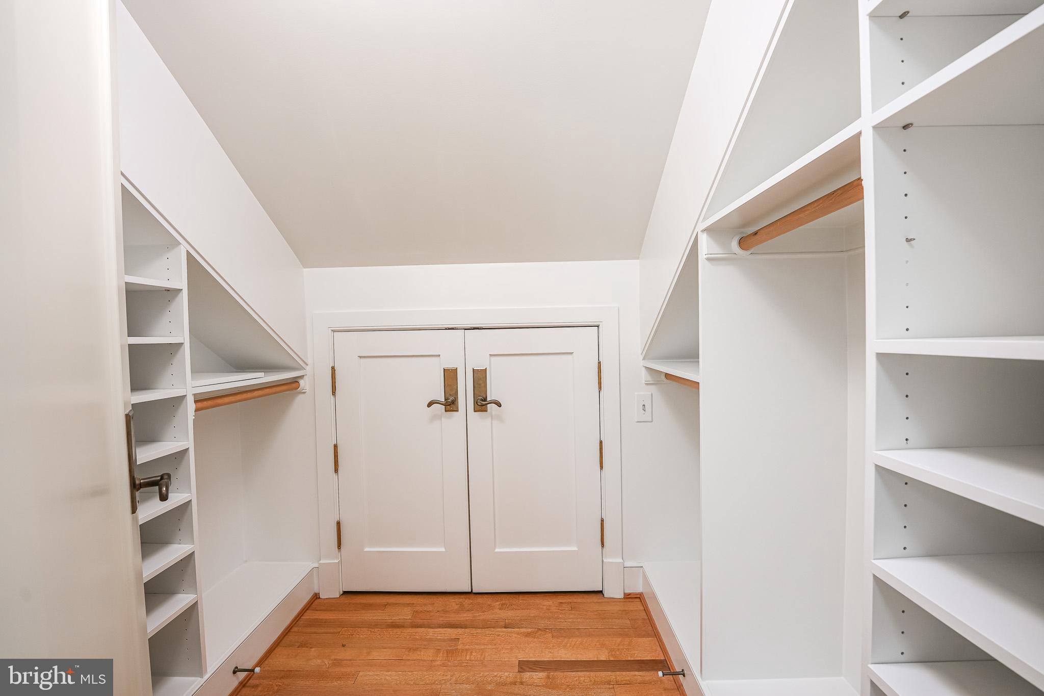 BROOKMONT - Residential