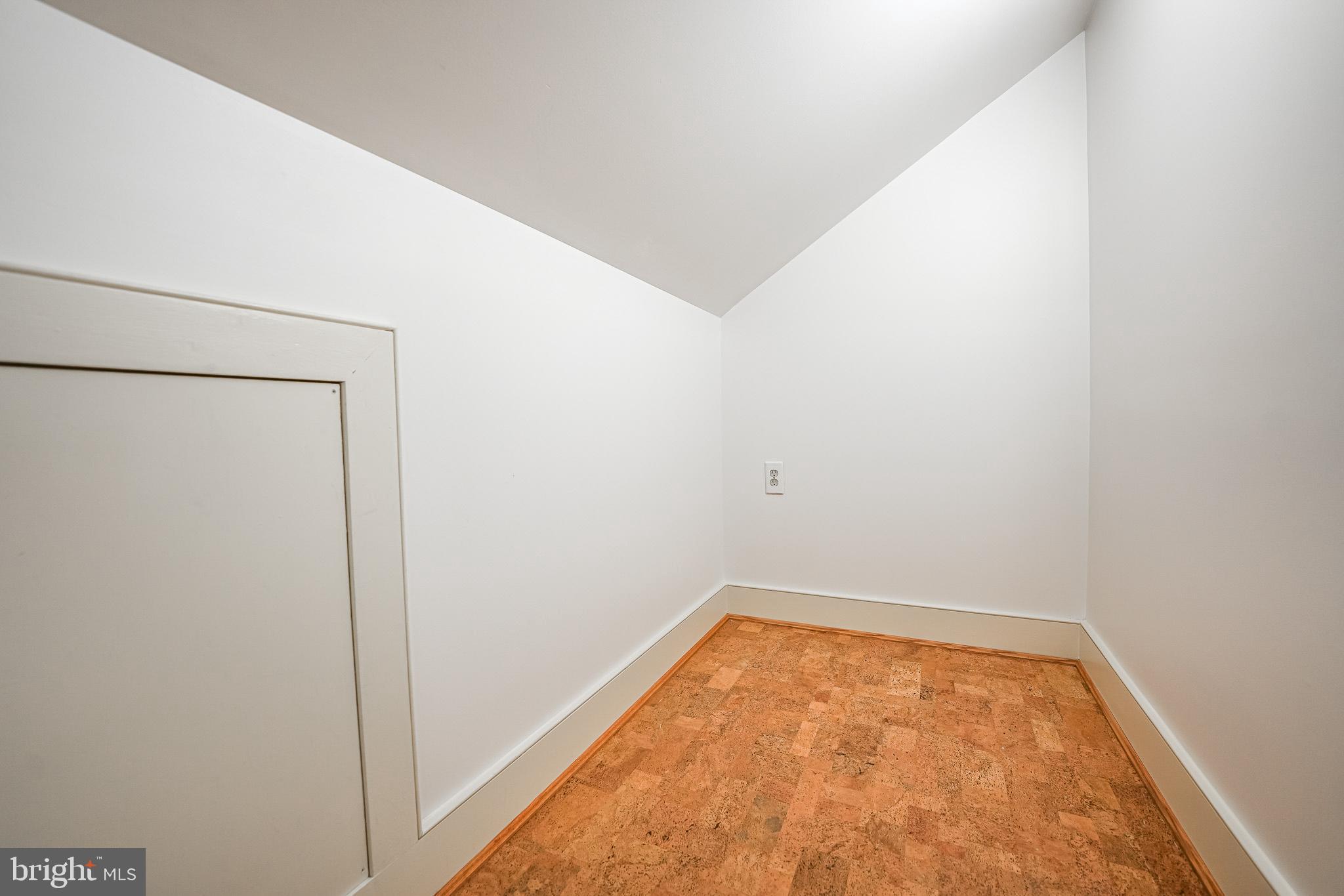 BROOKMONT - Residential