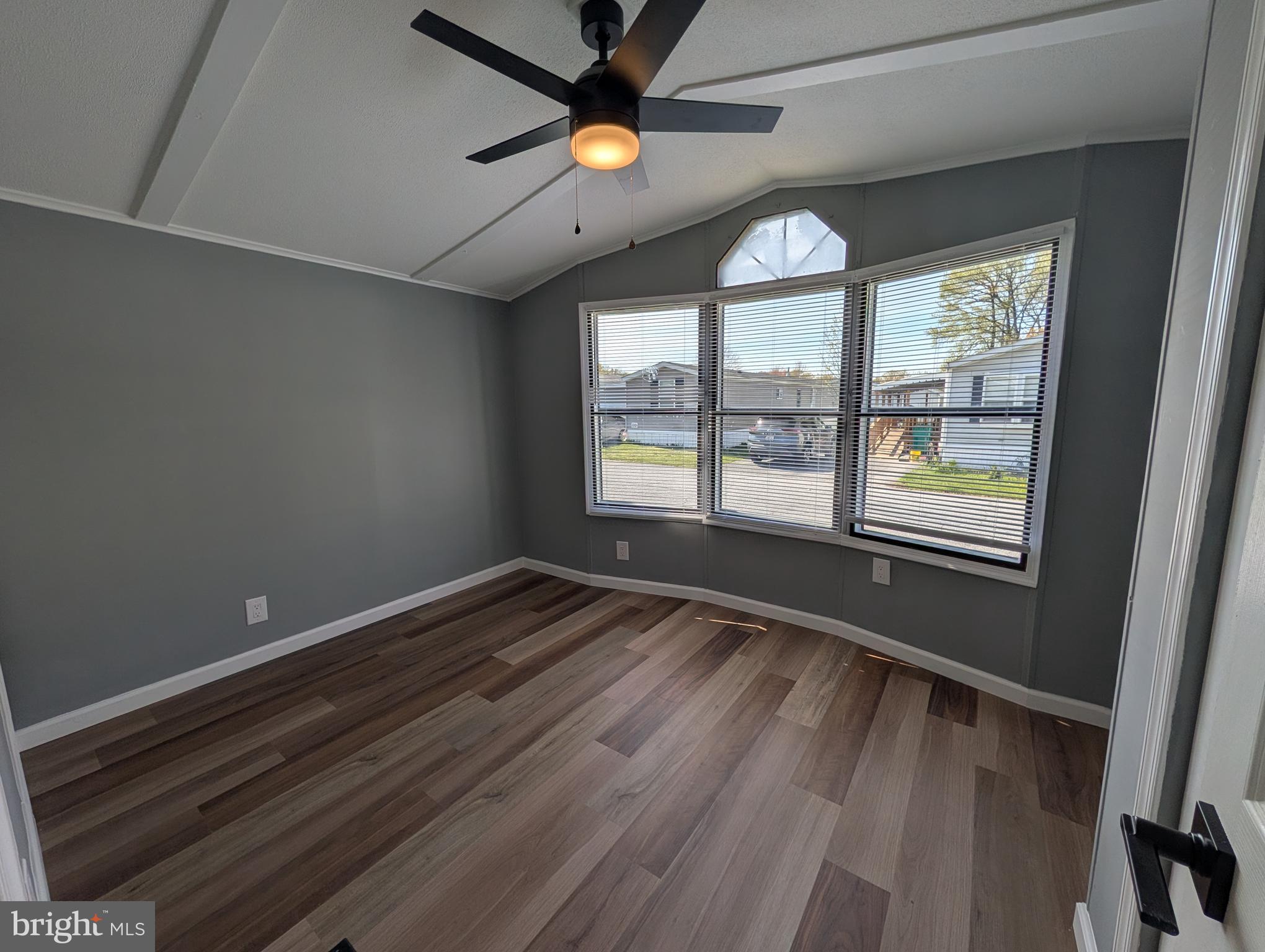 BRIARWOOD ESTATES - Residential