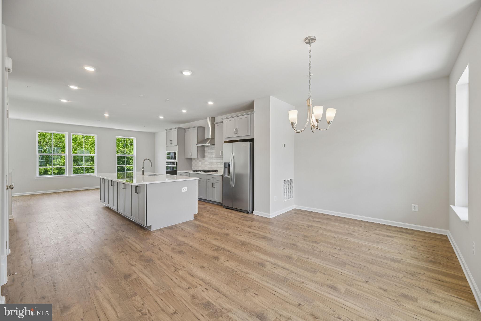 9738 GAELIC PLACE