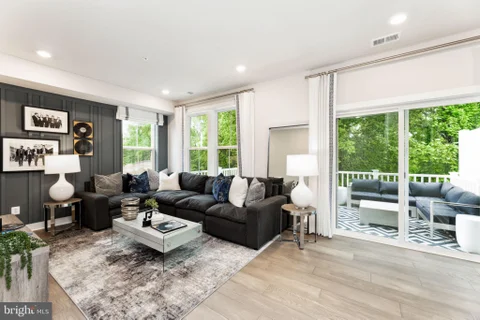 MLS: MDCH2059122