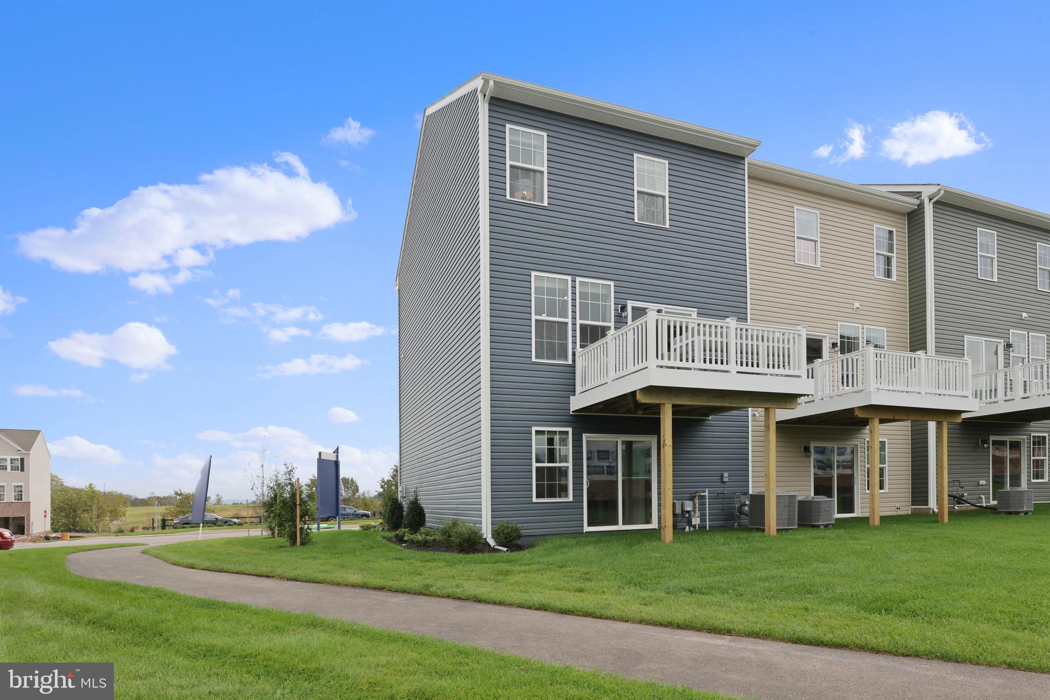 TUSCARORA CREEK - Residential