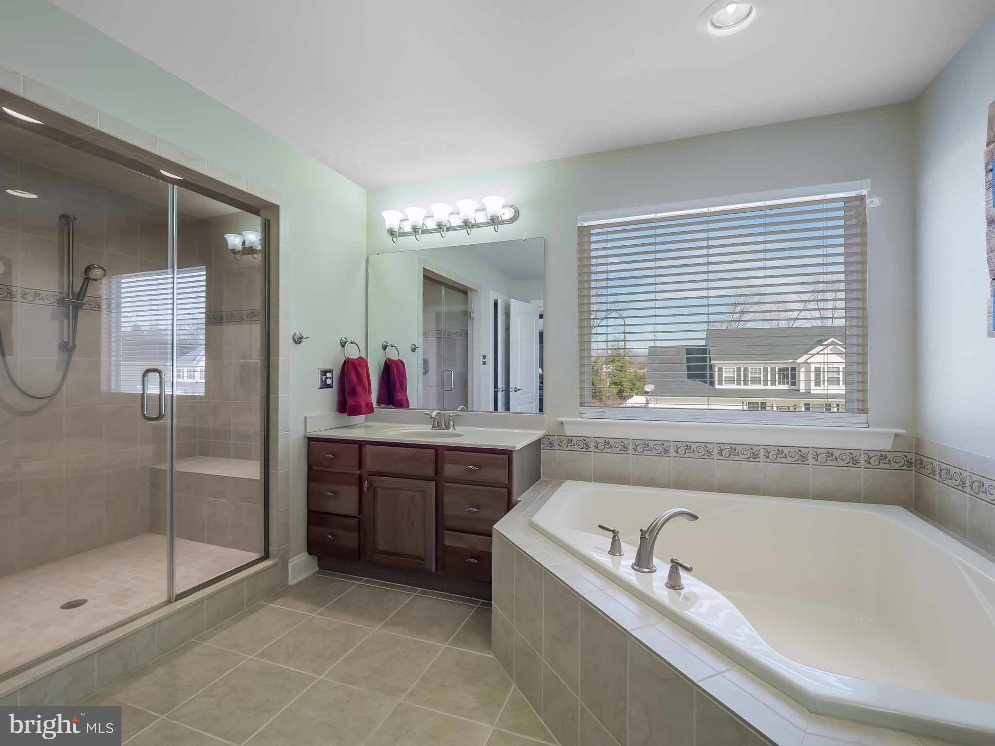 BROAD CREEK - Residential