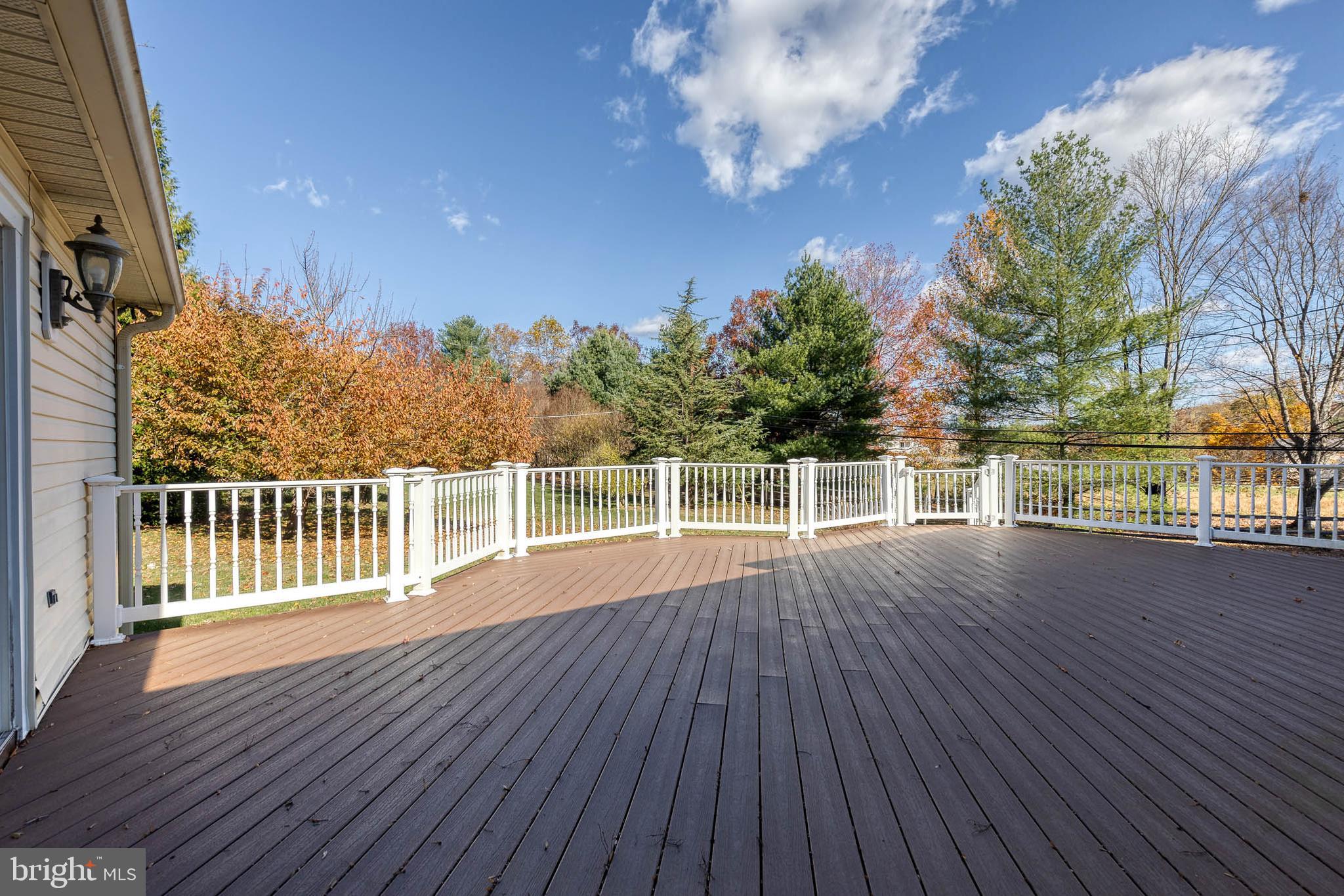 HAMPTON VILLAGE - Residential