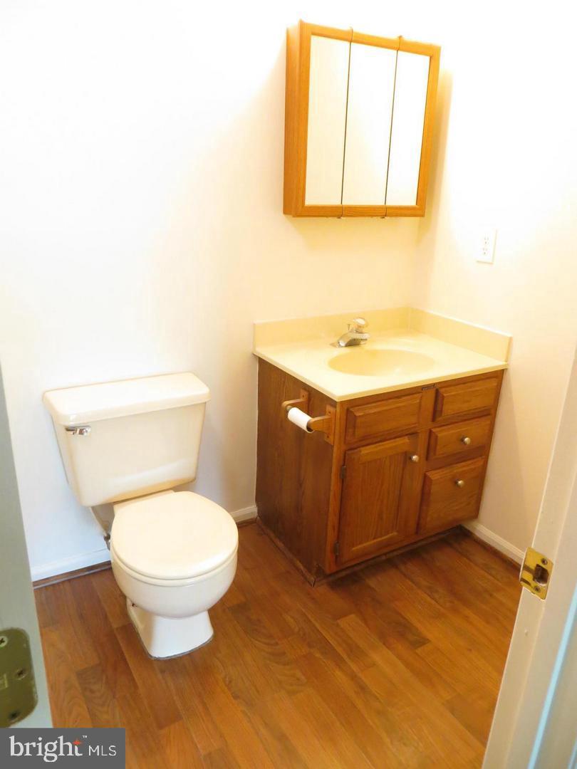 RIVERSIDE - Residential Lease