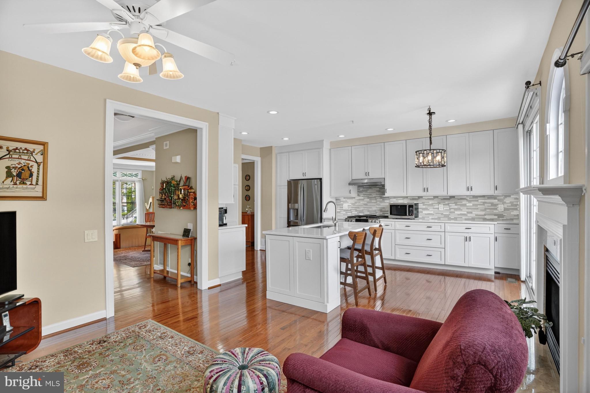 COUNTRY CREEK - Residential