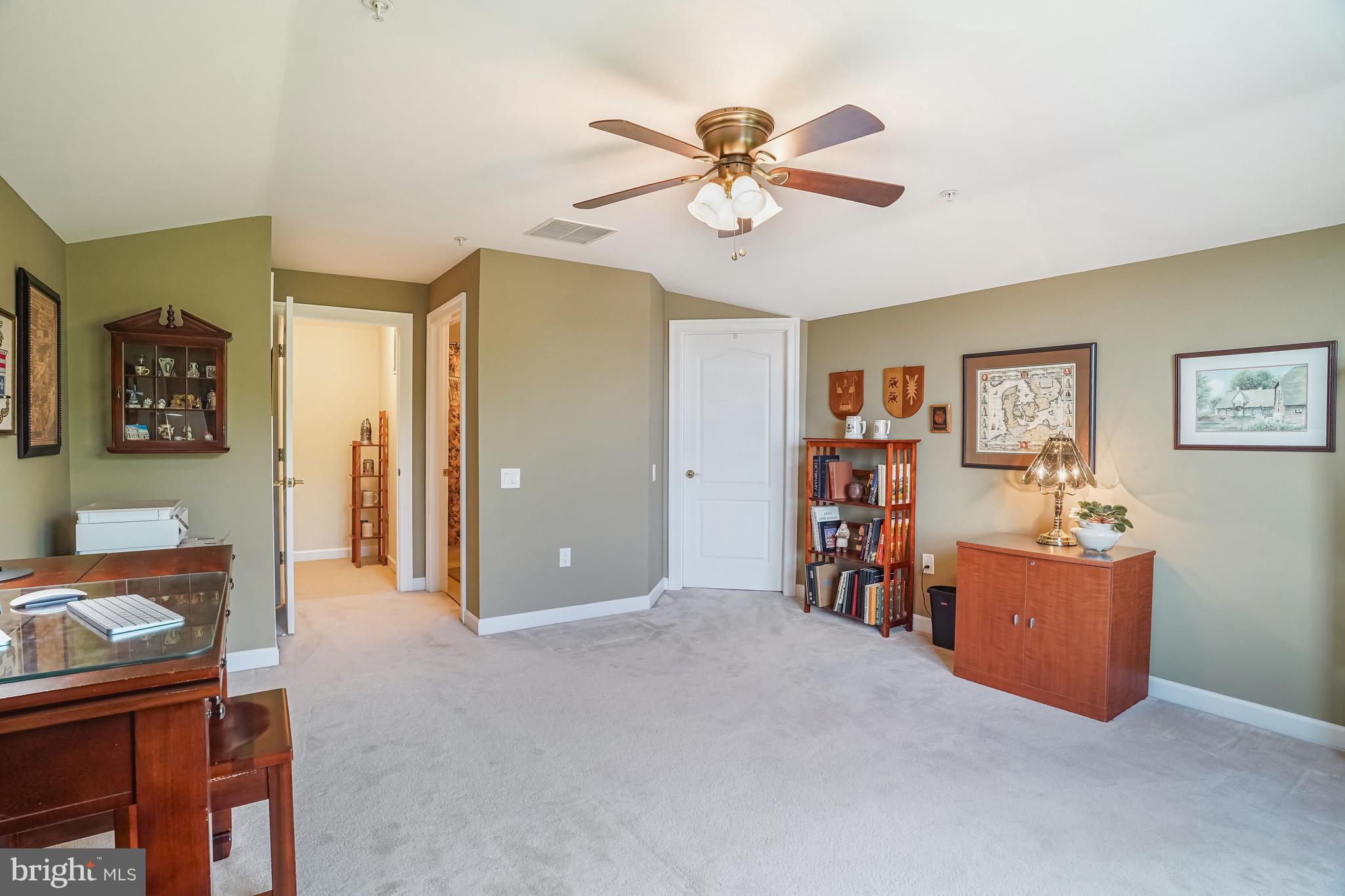 COUNTRY CREEK - Residential