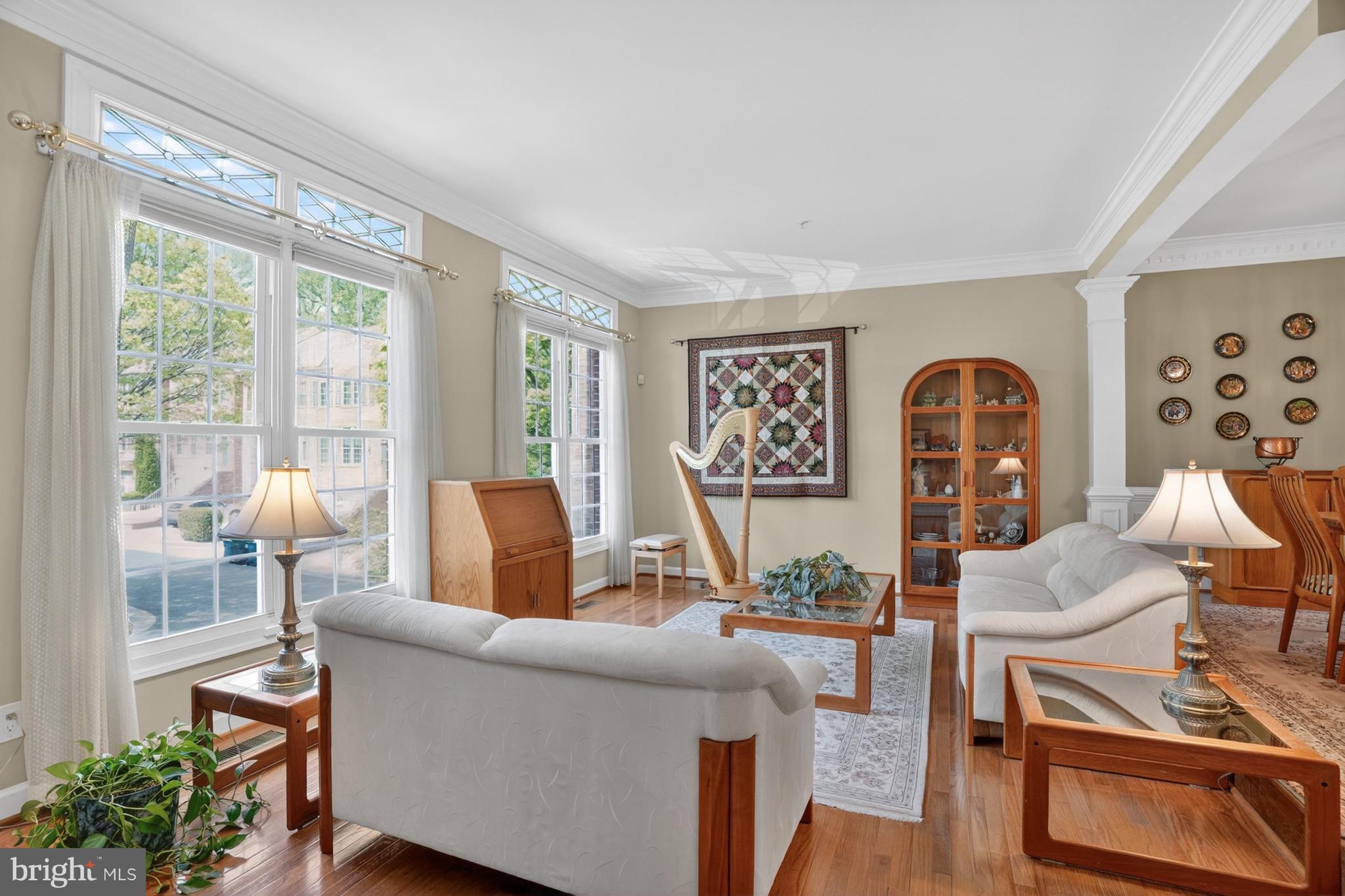 9574 LAGERSFIELD CIRCLE