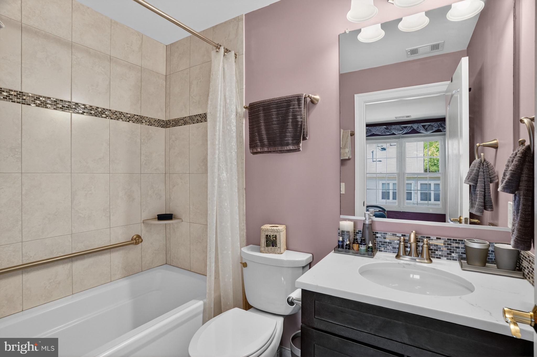 COUNTRY CREEK - Residential