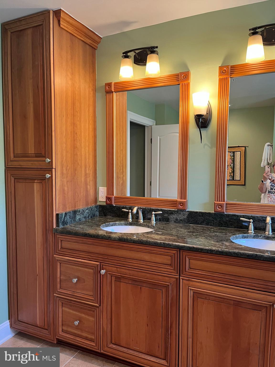 COUNTRY CREEK - Residential