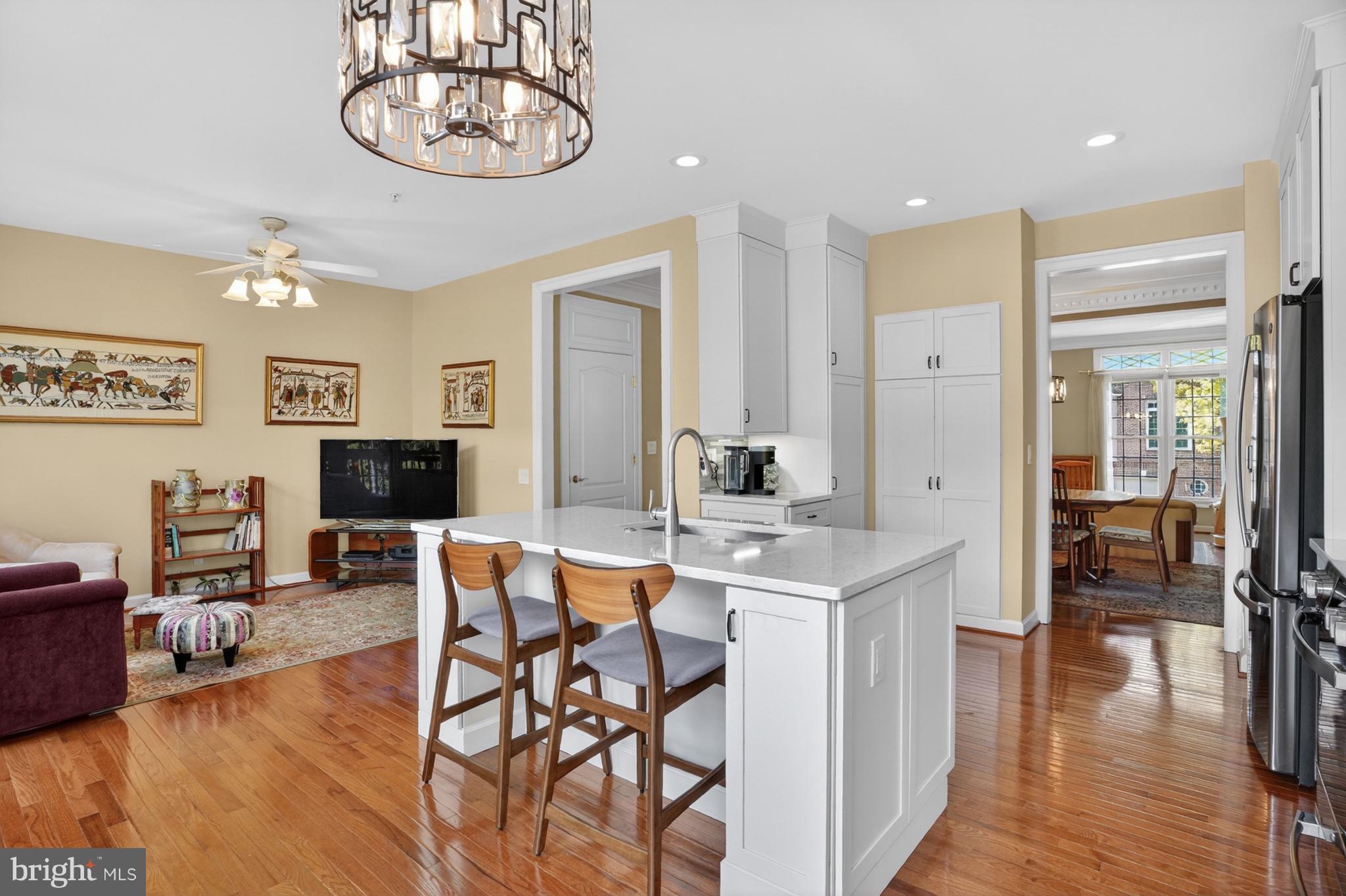 COUNTRY CREEK - Residential