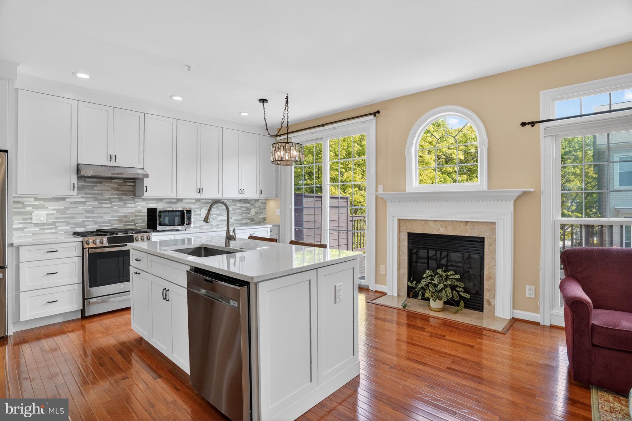 COUNTRY CREEK - Residential