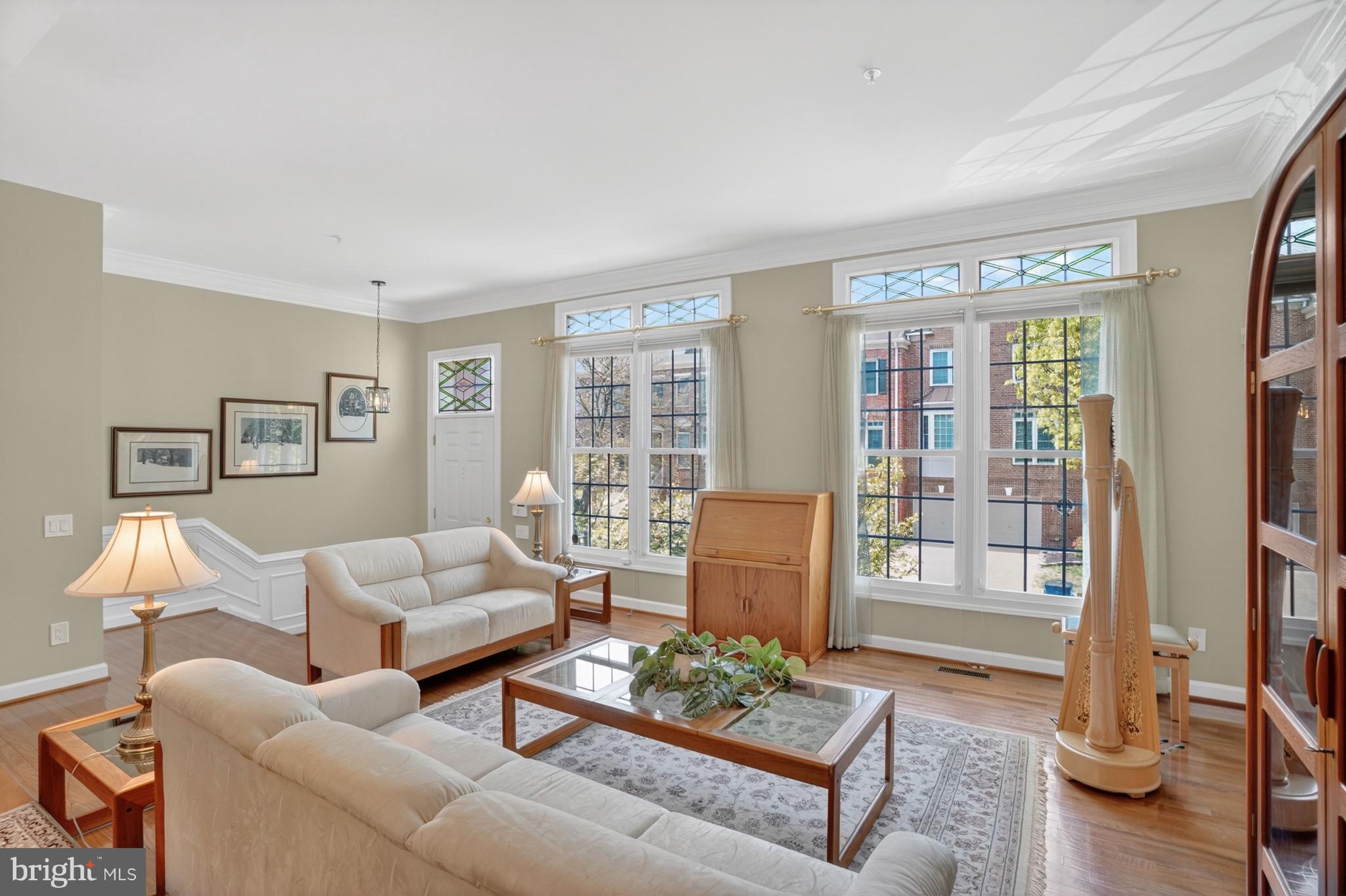 9574 LAGERSFIELD CIRCLE