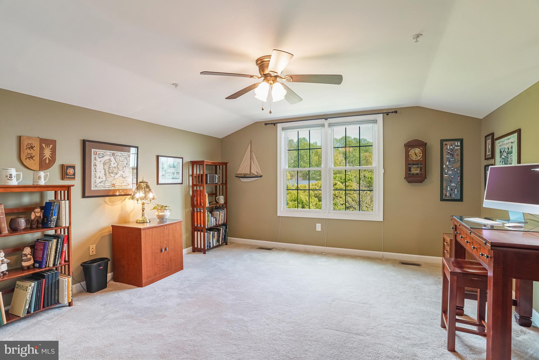 COUNTRY CREEK - Residential