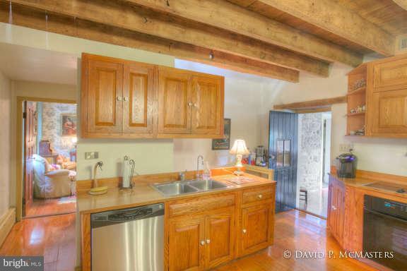 WILLOWDALE - Residential