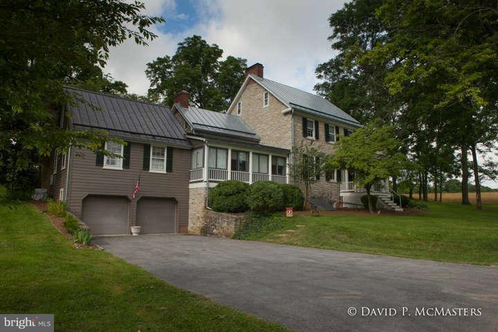 WILLOWDALE - Residential