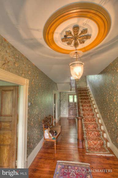 WILLOWDALE - Residential