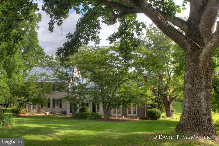 WILLOWDALE - Residential