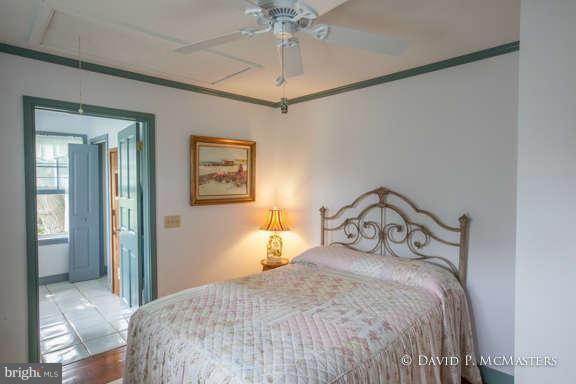 WILLOWDALE - Residential