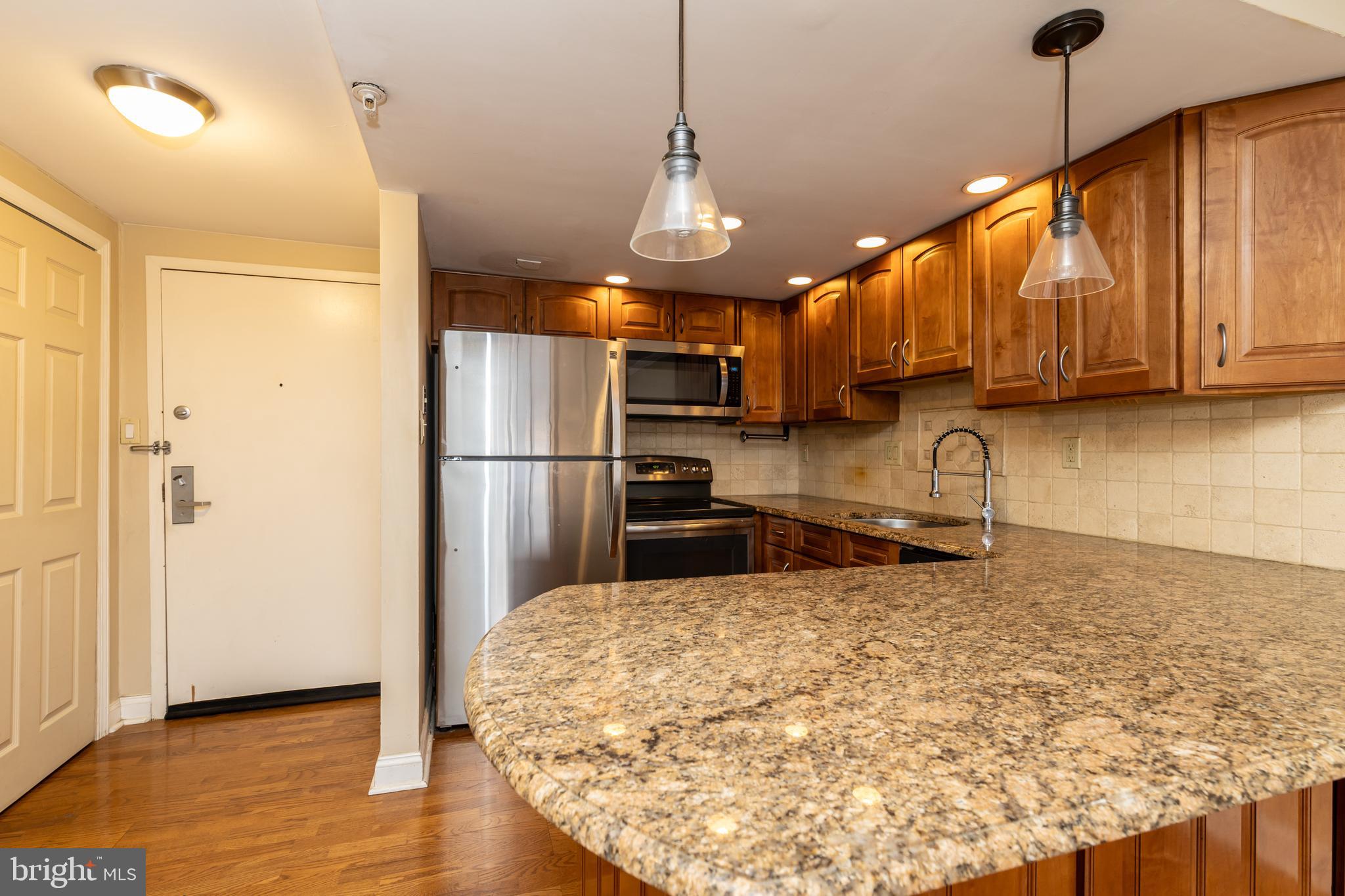 2001 HAMILTON STREET 1626