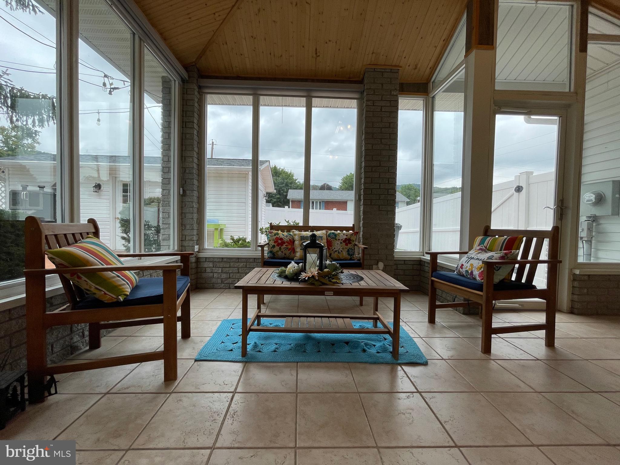 AIRPORT ADDITION - Residential