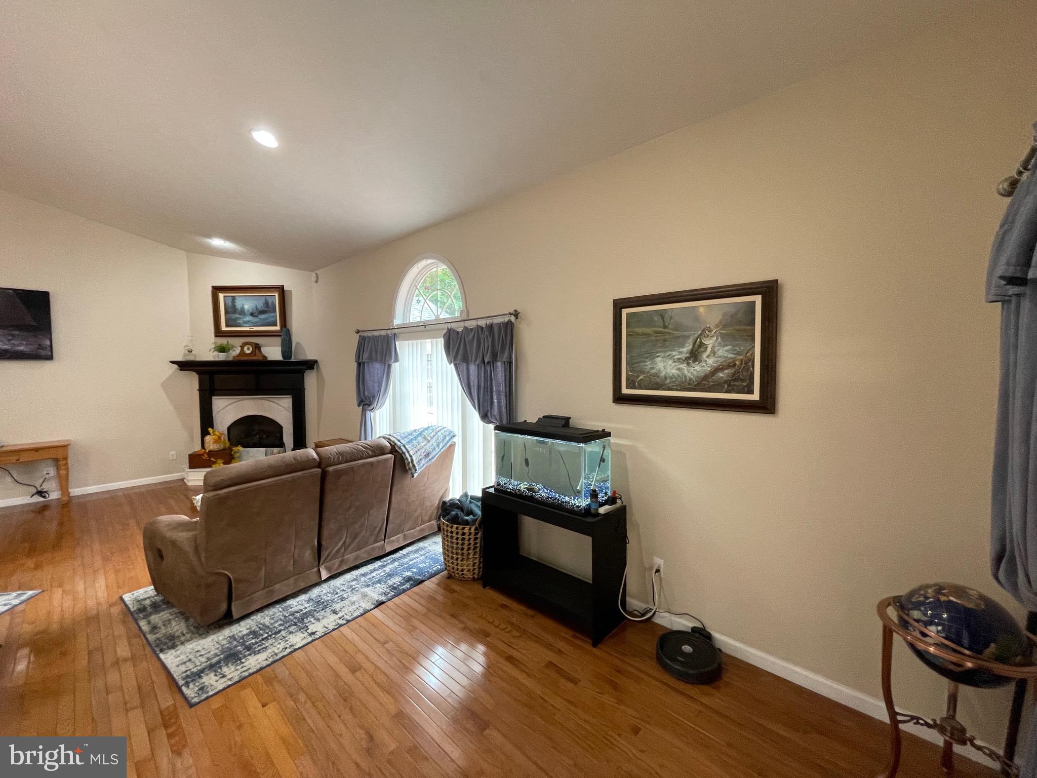 AIRPORT ADDITION - Residential