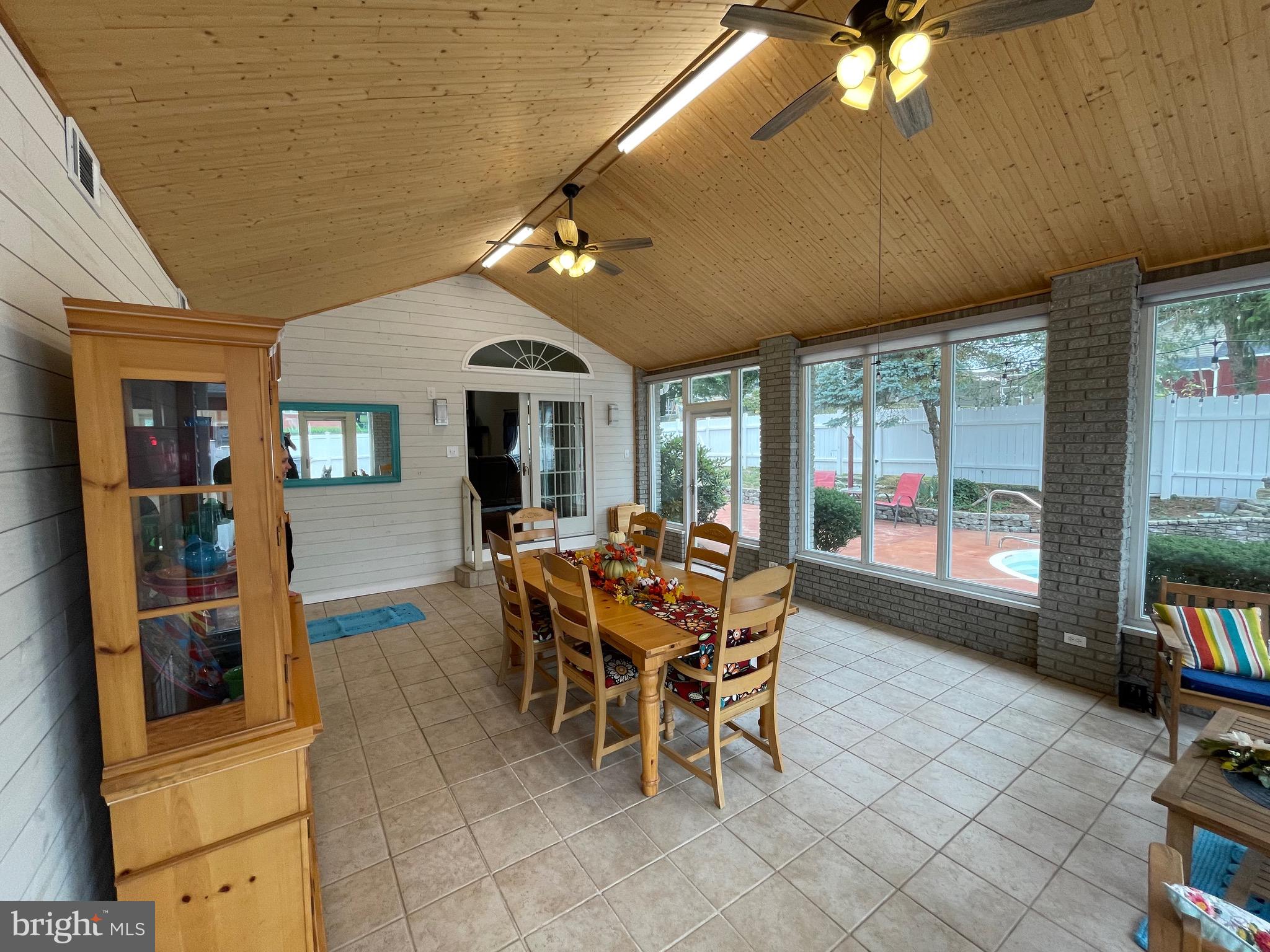 AIRPORT ADDITION - Residential