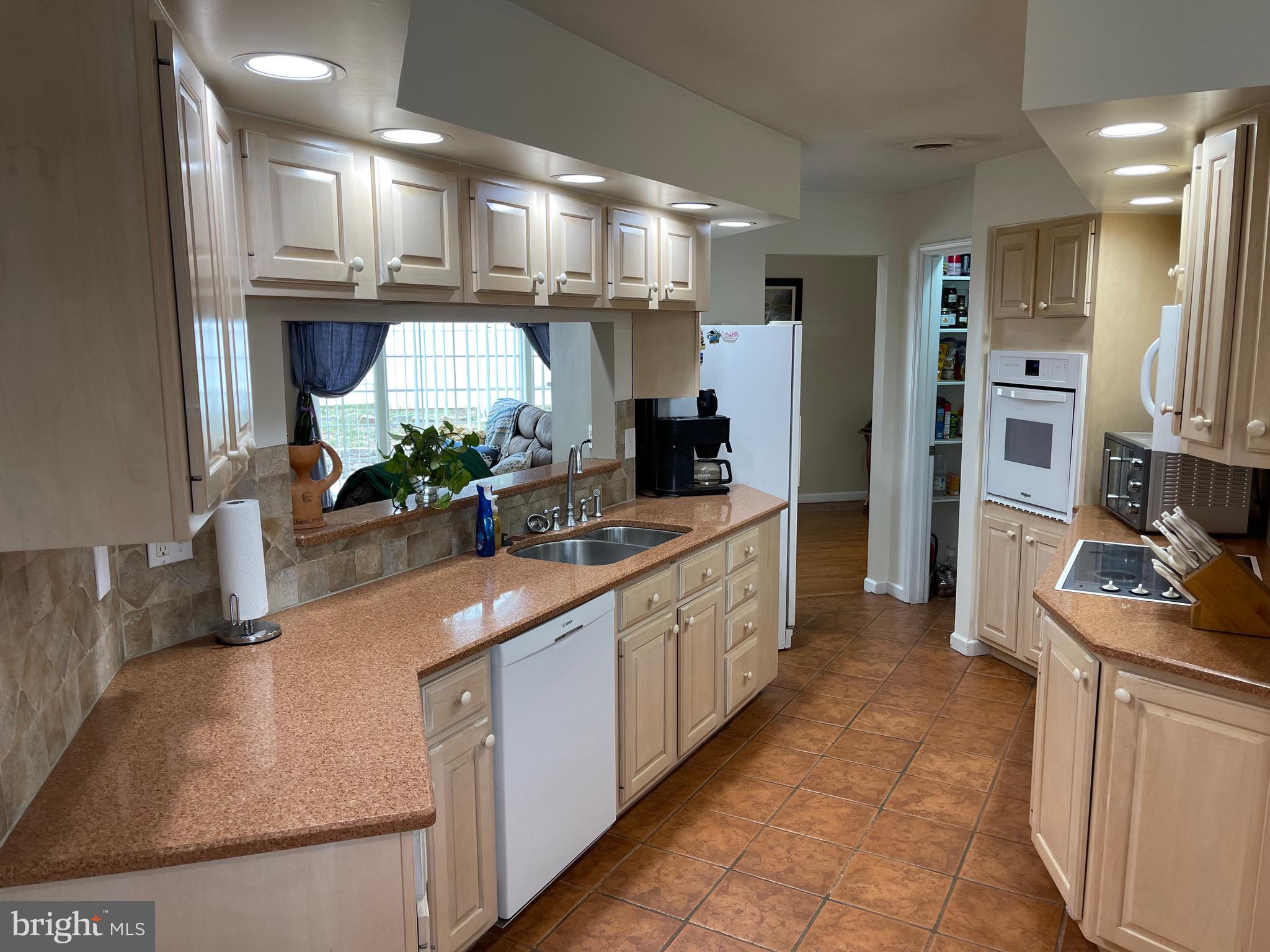 AIRPORT ADDITION - Residential