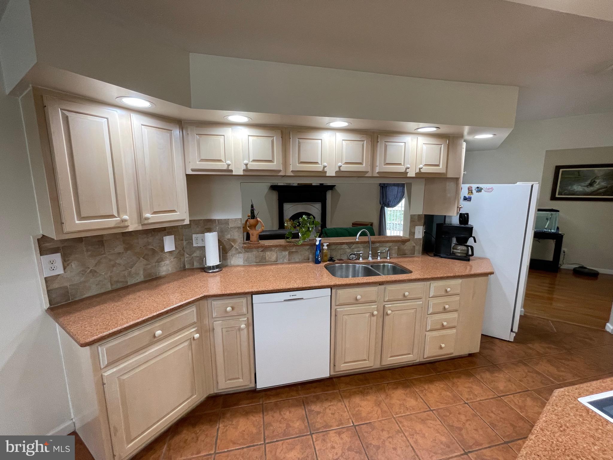 AIRPORT ADDITION - Residential