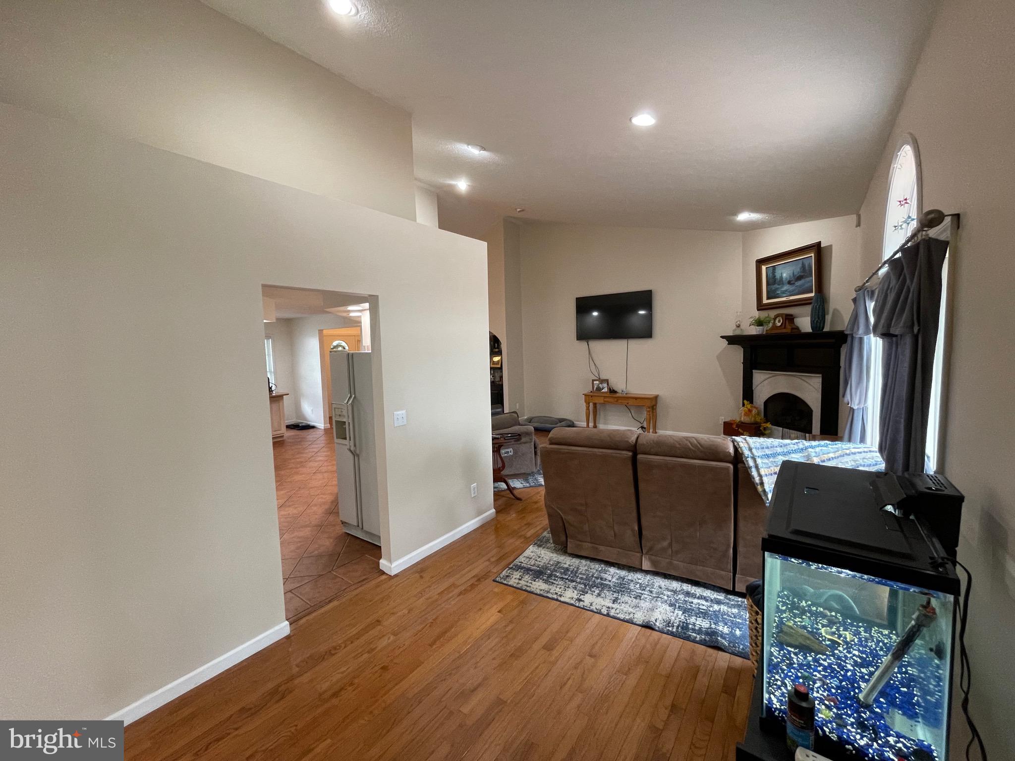 AIRPORT ADDITION - Residential