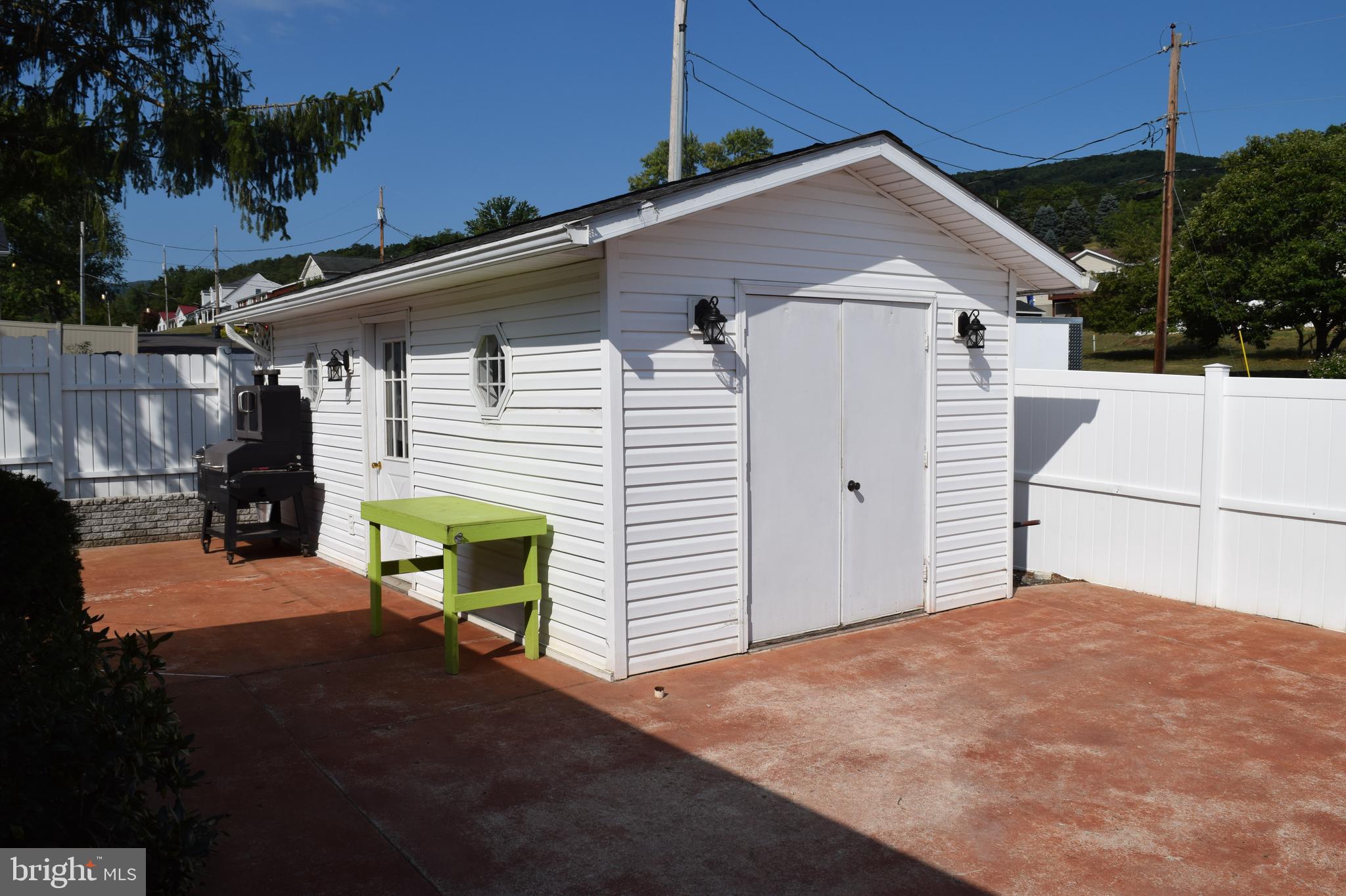 AIRPORT ADDITION - Residential