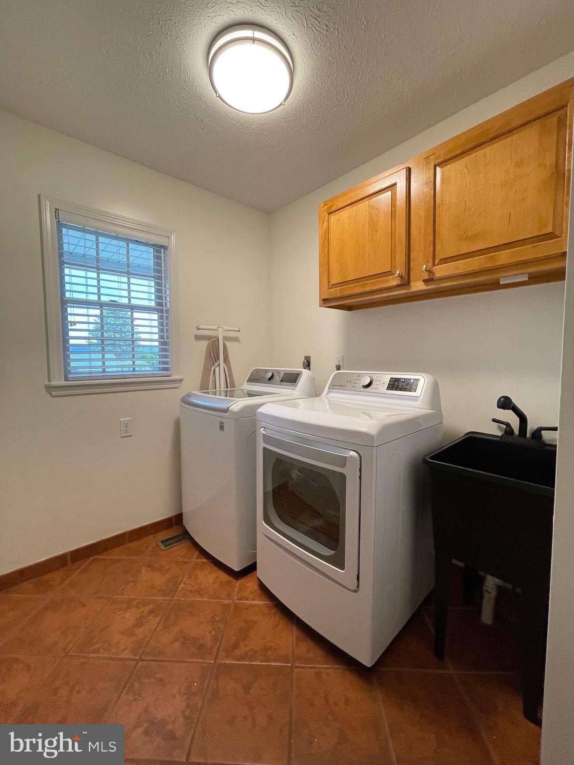 AIRPORT ADDITION - Residential