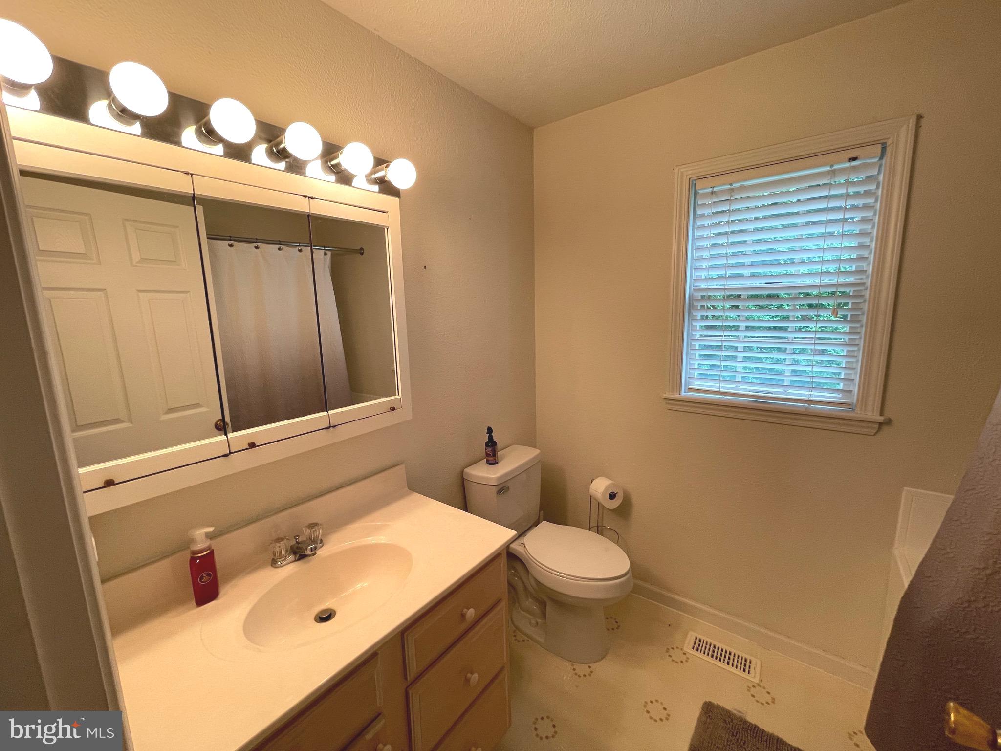 AIRPORT ADDITION - Residential