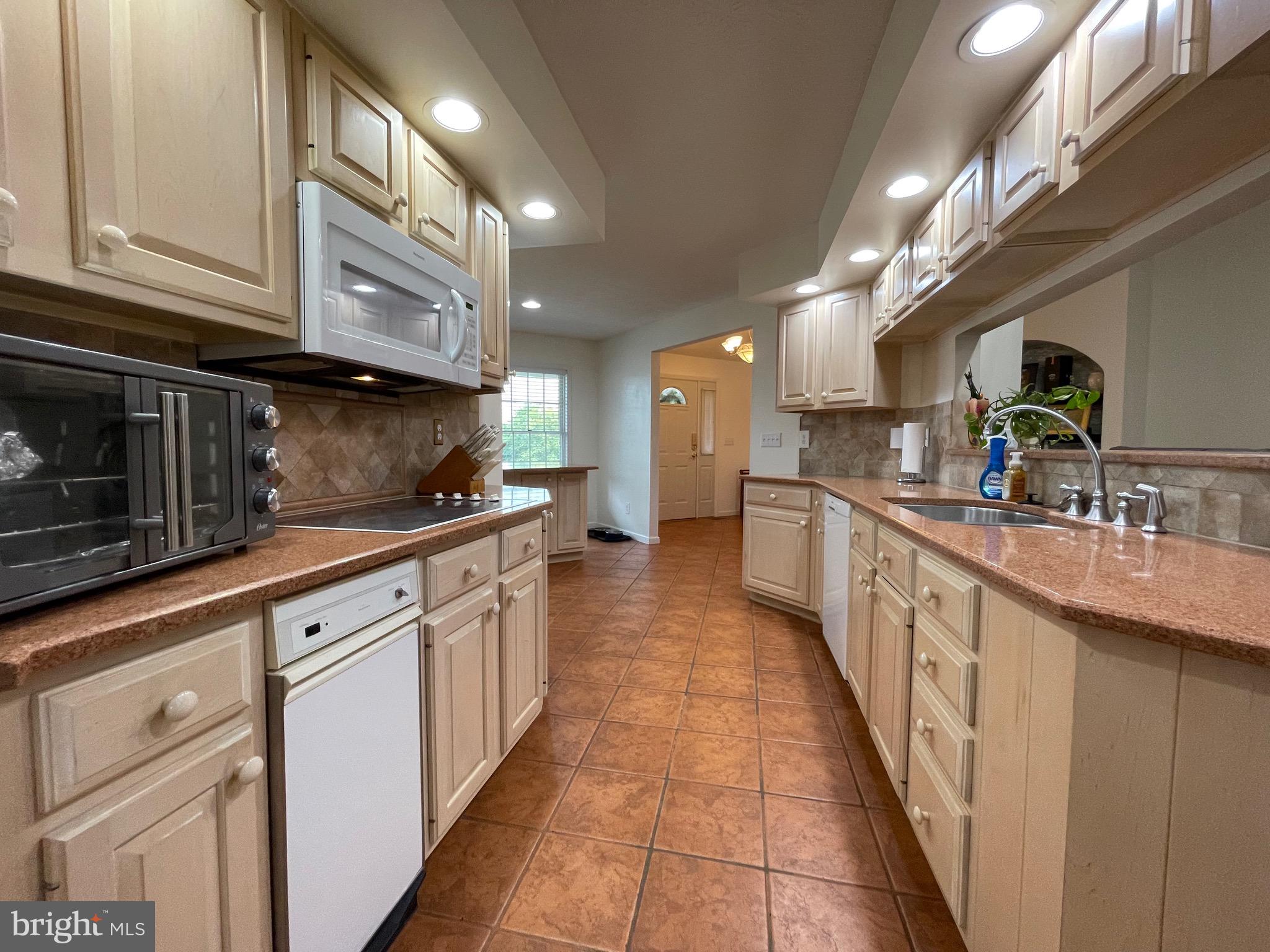 AIRPORT ADDITION - Residential