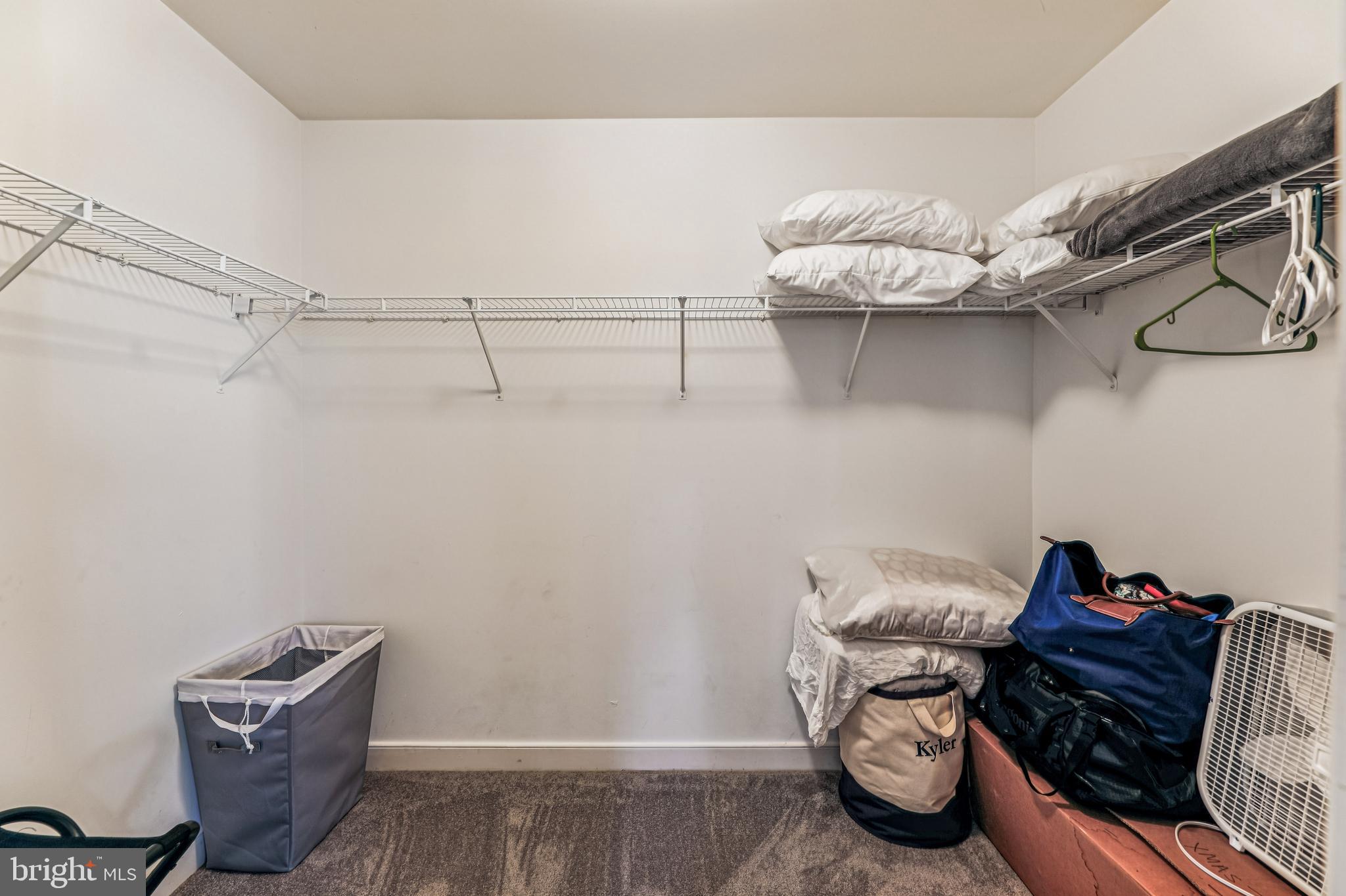 WEDGEFIELD - Residential