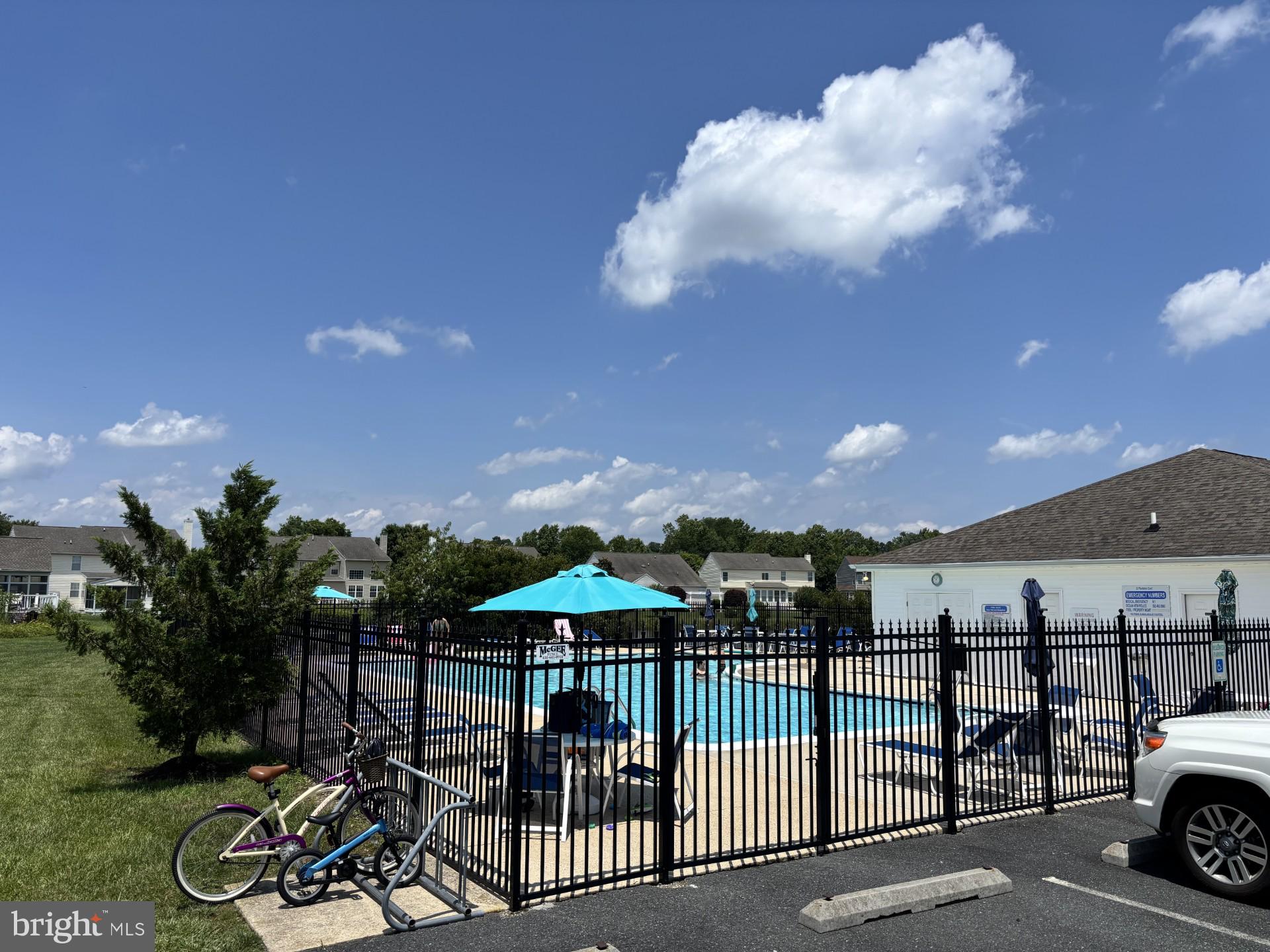 WEDGEFIELD - Residential