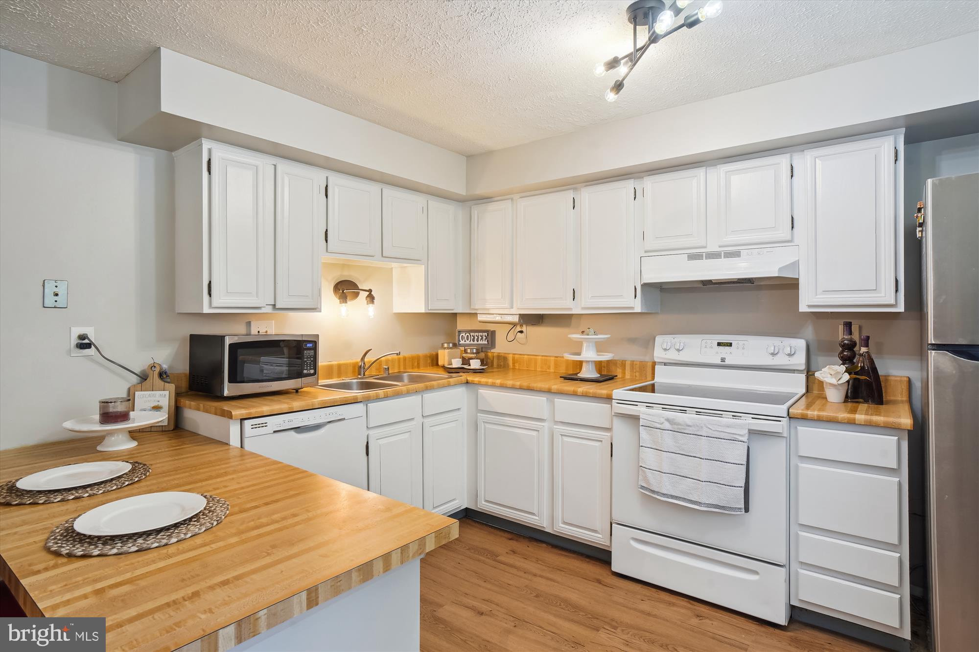 CHARLENE - Residential