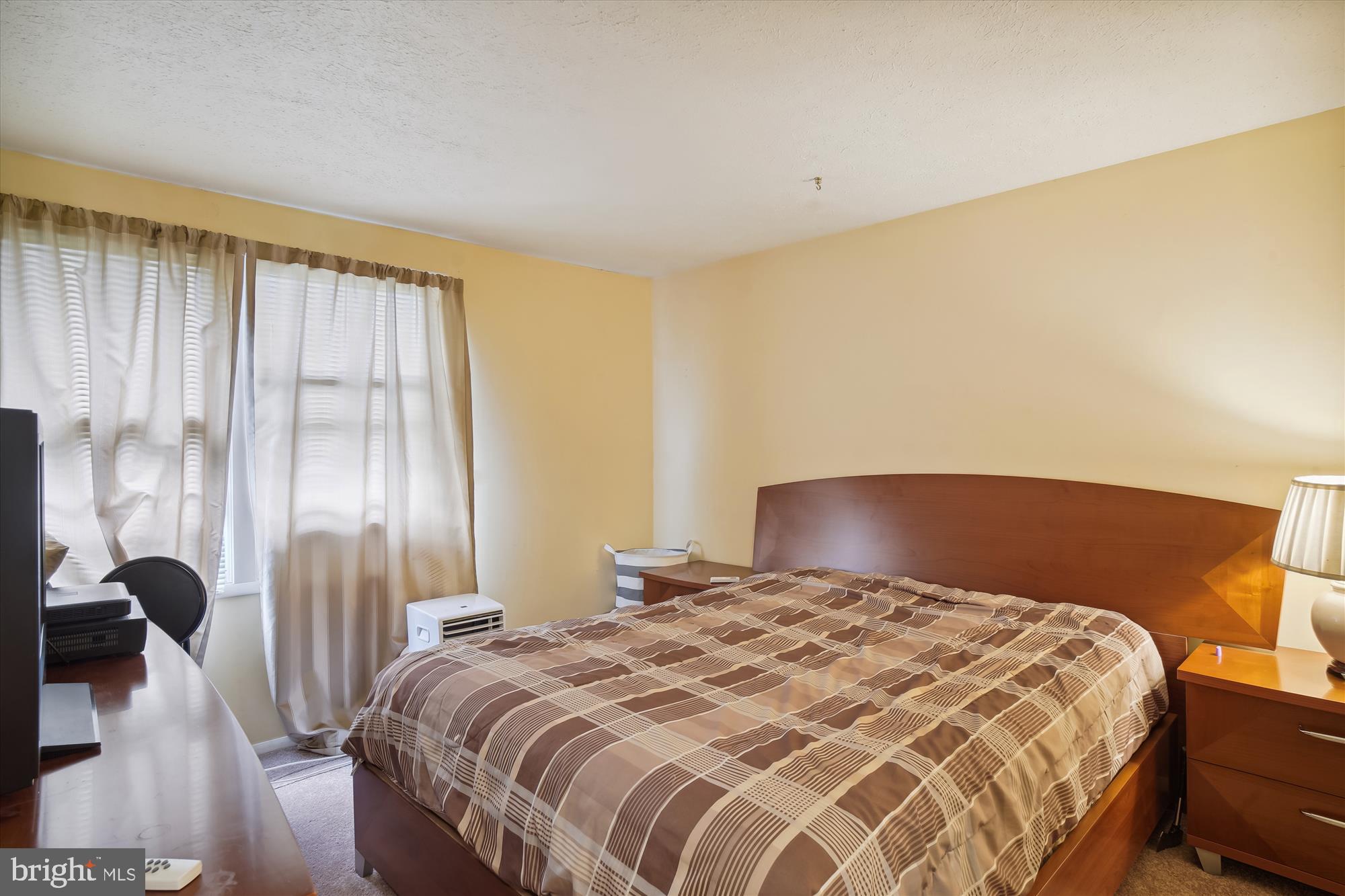 CHARLENE - Residential