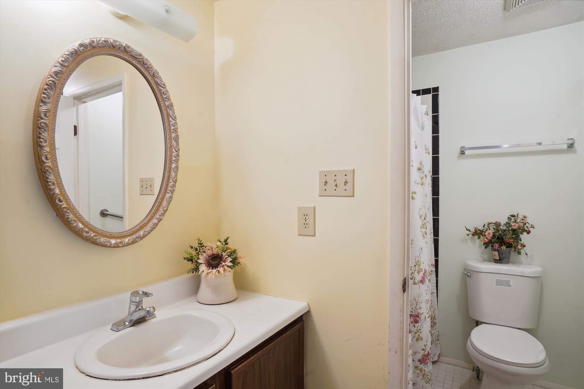 CHARLENE - Residential