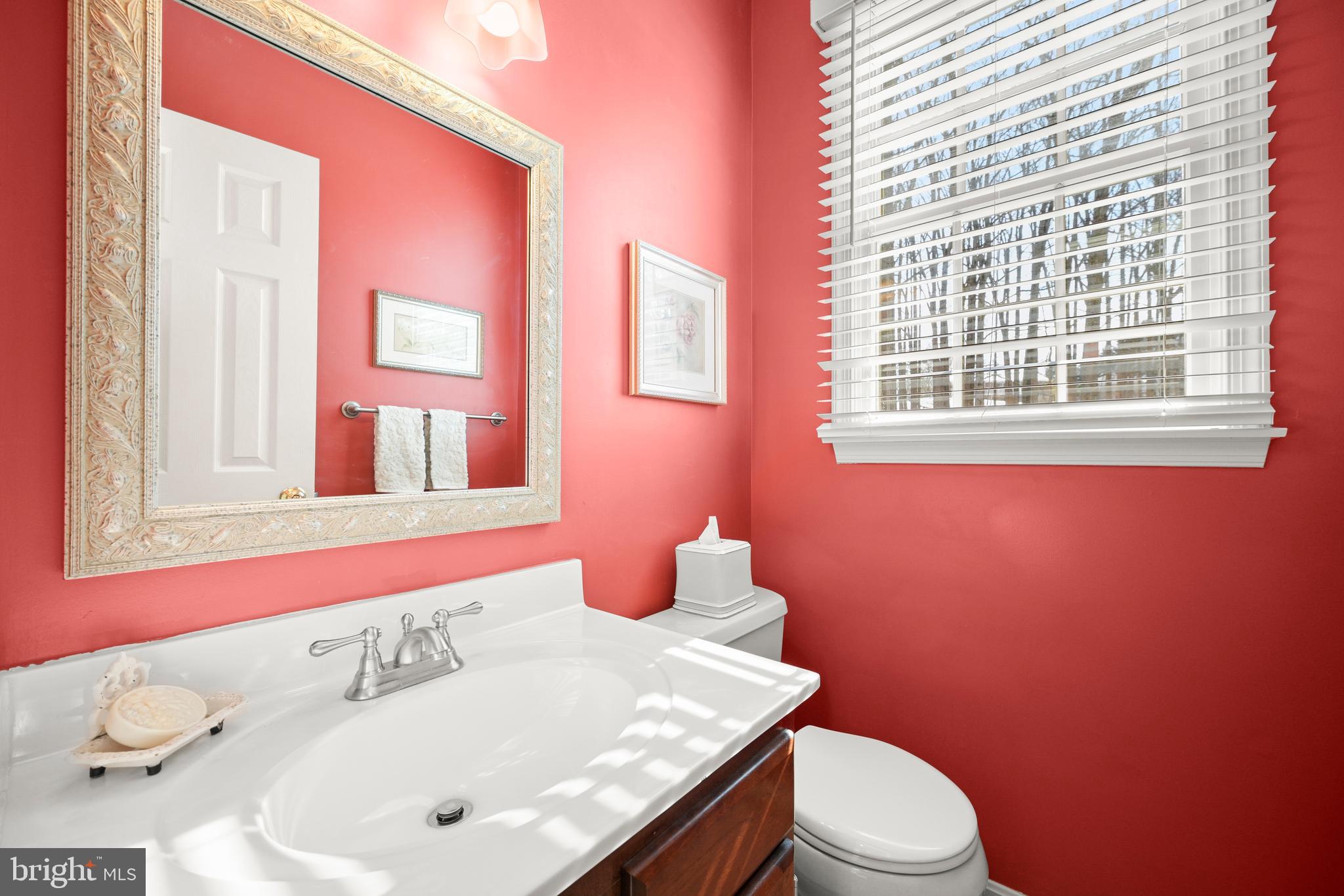 MCKENZIE MEADOWS - Residential